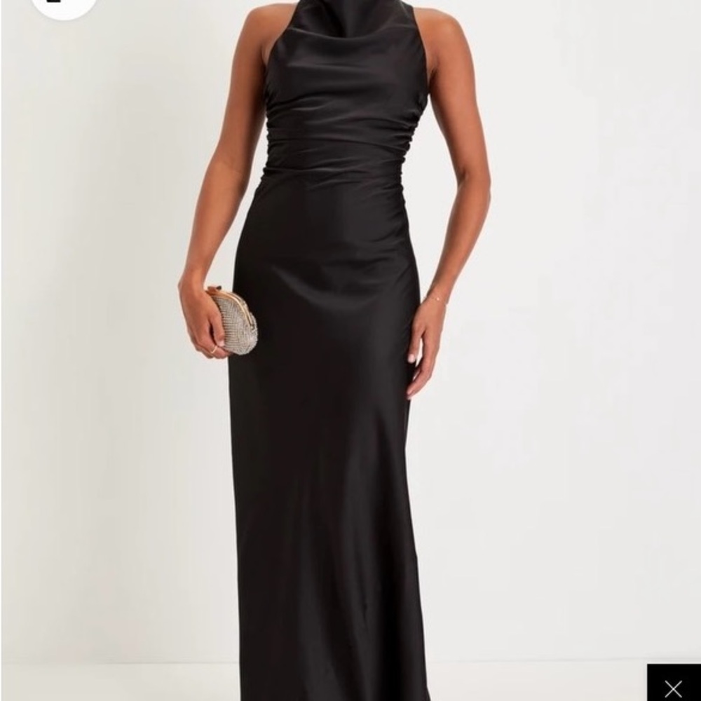 Elegant Black Maxi Dress with Ruched Bodice and Halter Neckline